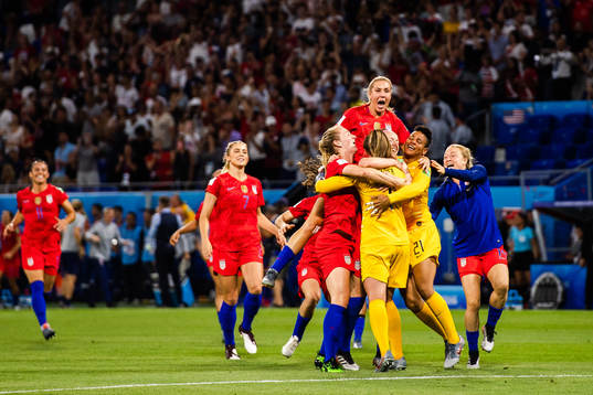 Players of USA celebrate