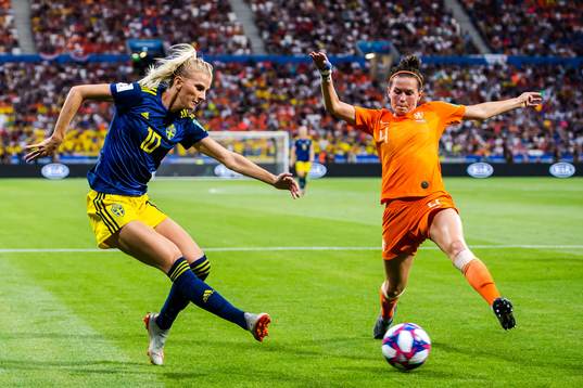 Sofia Jakobsson of Sweden and Merel Didi Van Dongen of