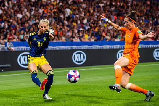 Sofia Jakobsson of Sweden and Merel Didi Van Dongen of