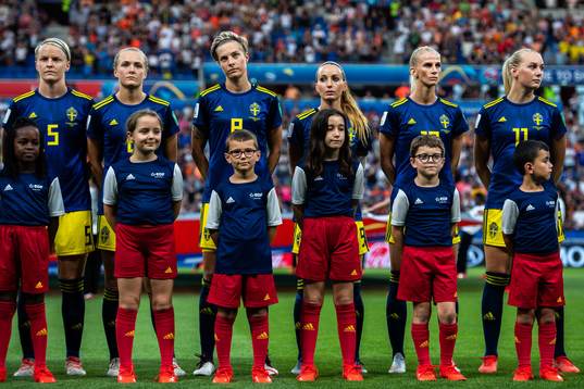 Nilla Fischer, Lina Hurtig, Kosovare Asllani, Sofia