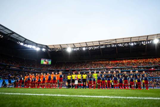 Players of Netherlands and of Sweden