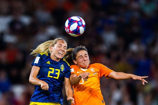 Elin Rubensson of Sweden and Daniëlle Van De Donk of
