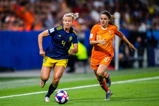 Hanna Glas of Sweden and Daniëlle Van De Donk of