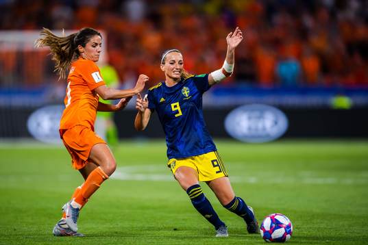 Daniëlle Van De Donk of Netherlands and Kosovare Asllani