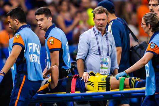 Peter Gerhardsson, Head coach sees Kosovare Asllani of