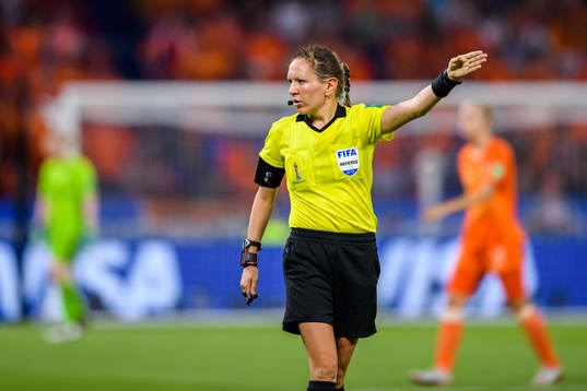 Referee Marie-Soleil Beaudoin