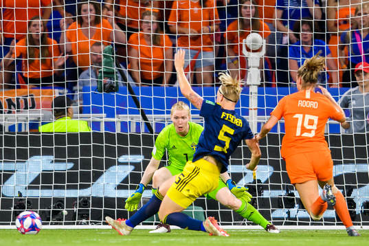 Jill Jamie Roord of Netherlands in action against