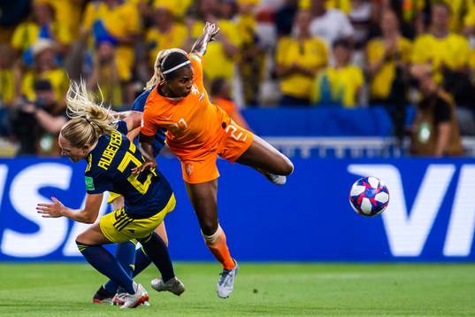 Elin Rubensson of Sweden and Lineth Enid Fabienne