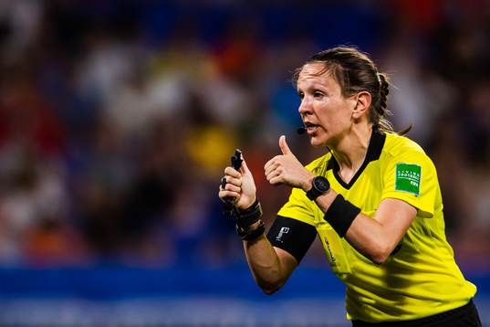 Referee Marie-Soleil Beaudoin