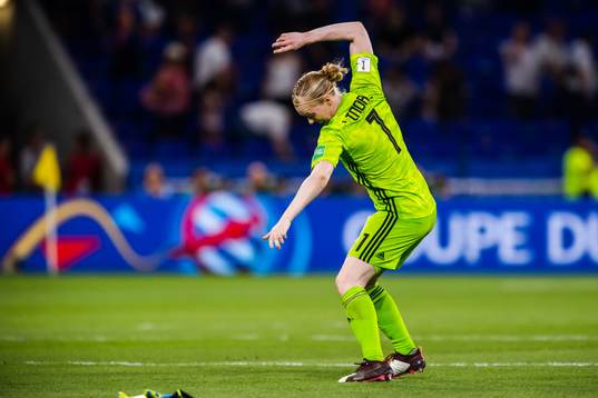 goalkeeper Hedvig Lindahl of Sweden reacts