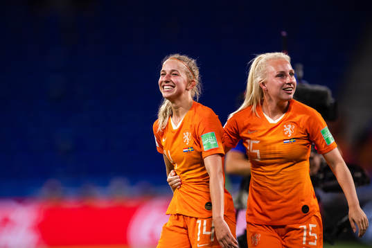 Jackie Groenen and Inessa Kaagman of Netherlands celebrates