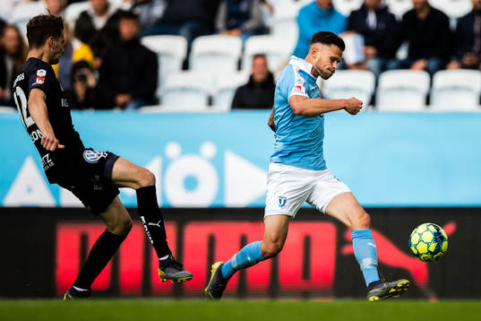 Örebros Jake Larsson och Malmö FFs Arnór Traustason