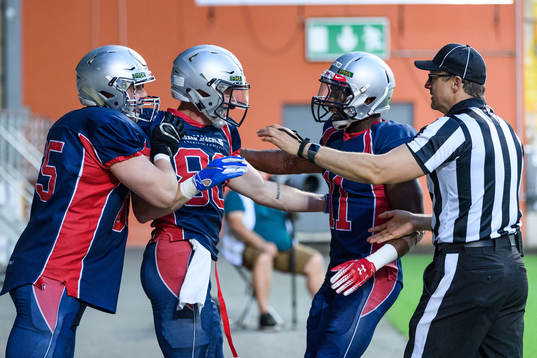 Stockholm Mean Machines Pär Lindelöf jublar med Hans von