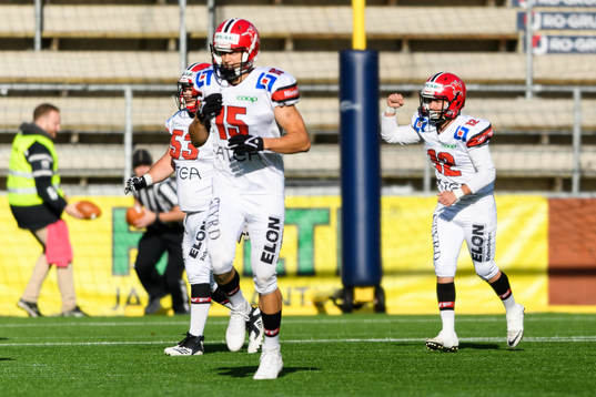 Carlstad Crusaders David Nyhlén jublar