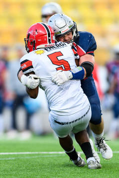 Stockholm Mean Machines Noah Risch tacklar Carlstad