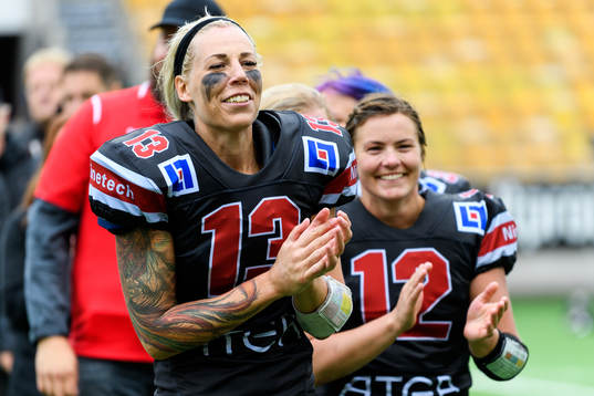 Carlstad Crusaders Linda Johansson och Karin Ullen i