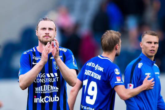 Sirius Daniel Jarl med lagkamrater