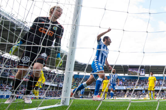 Sundsvalls målvakt William Eskelinen deppar medan IFK