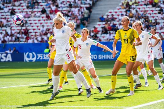 Alex Greenwood of England and Fridolina Rolfö of Sweden