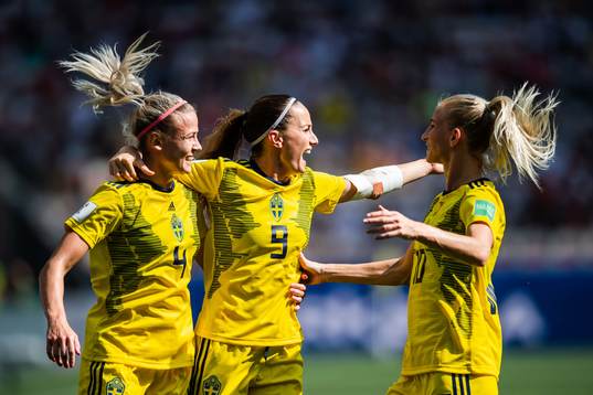 Kosovare Asllani of Sweden celebrate with Linda Sembrant
