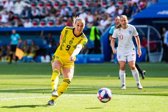 Kosovare Asllani of Sweden scores 1-0