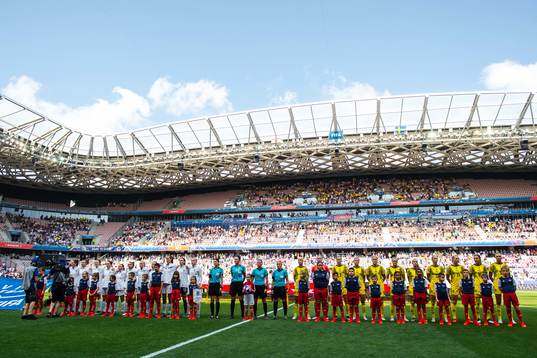 Players of Sweden and of England