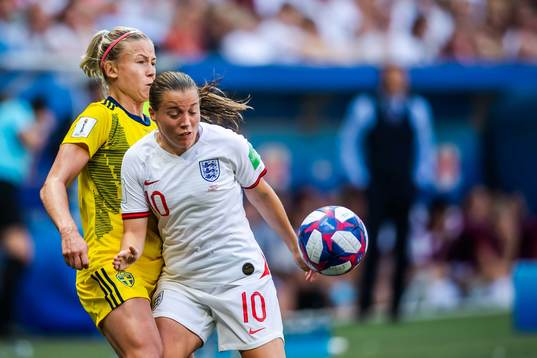 Hanna Glas of Sweden and Fran Kirby of England