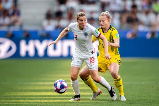 Ellen White of England and Hanna Glas of Sweden