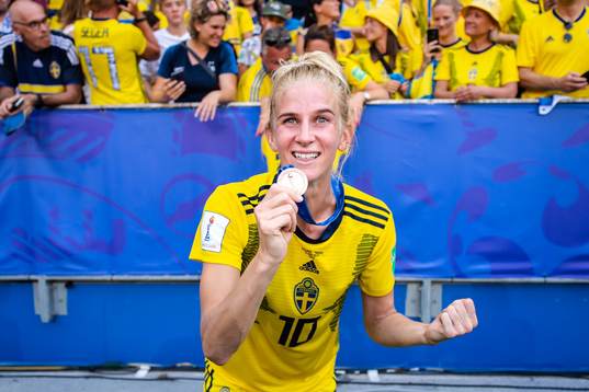 Sofia Jakobsson of Sweden celebrate with her bronze medal