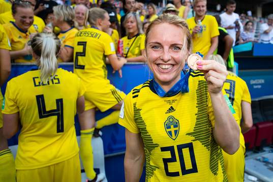 Mimmi Larsson of Sweden celebrate with her bronze medal