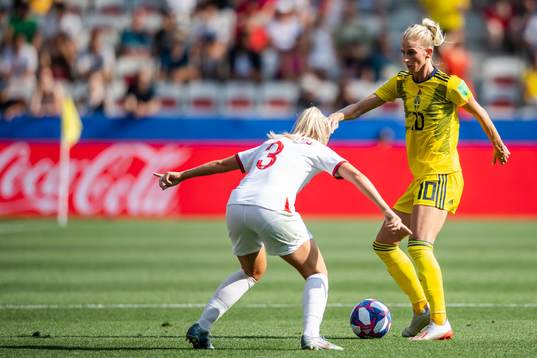Alex Greenwood of England and Sofia Jakobsson of Sweden