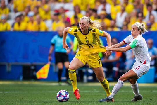 Stina Blackstenius of Sweden and Stephanie Houghton of