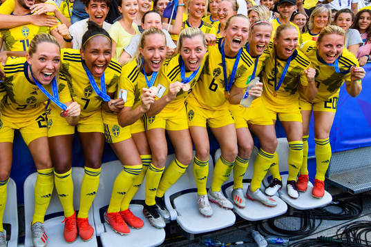 Elin Rubensson, Madelen Janogy, Julia Roddar, Linda