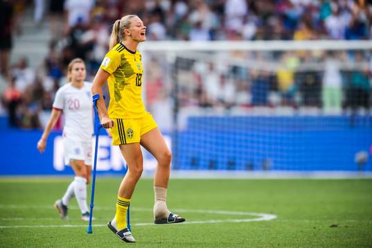 Fridolina Rolfö of Sweden celebrates winning bronze