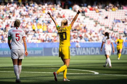 Sofia Jakobsson of Sweden celebrate