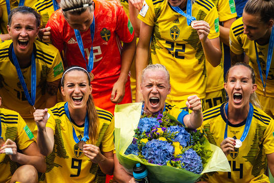 Julia Zigiotti Olme , Kosovare Asllani , Caroline Seger and