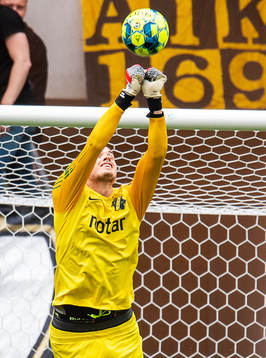s målvakt Oscar Linnér