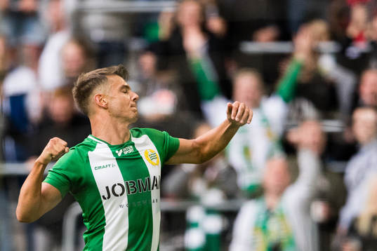 Hammarbys Alexander Kacaniklic jublar