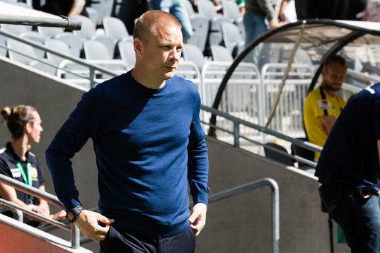 Hammarbys tränare Stefan Billborn innan fotbollsmatchen i