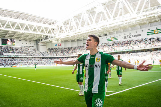 Hammarbys Vidar Örn Kjartansson jublar