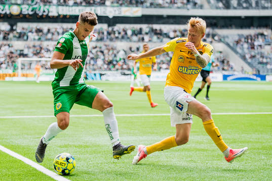 Hammarbys Alexander Kacaniklic och Falkenbergs Jacob