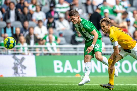 Hammarbys Vidar Örn Kjartansson och Falkenbergs Tobias