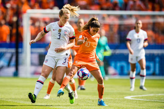 Samantha Mewis of USA and Daniëlle Van De Donk of