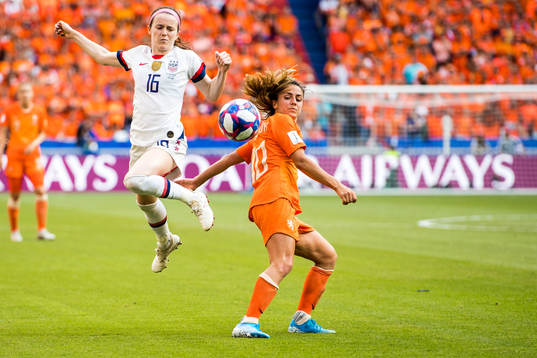 Rose Lavelle of USA and Daniëlle Van De Donk of Netherlands