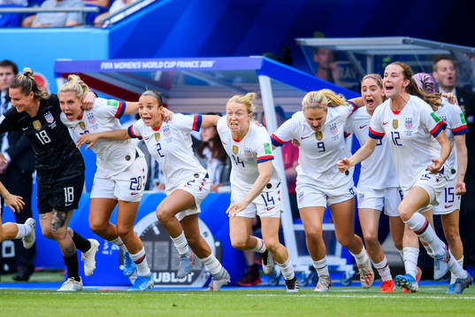 Alexandra Long, Mallory Pugh, Emily Sonnett, Lindsey Horan