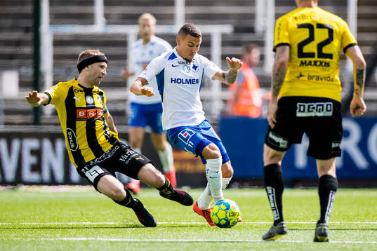 Häckens Rasmus Lindgren och IFK Norrköpings Jordan Larsson