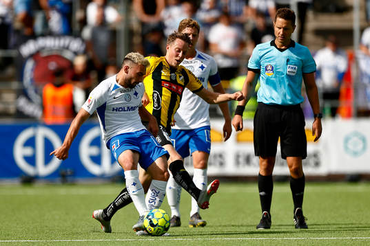 IFK Norrköpings Sead Haksabanovic och Häckens Viktor