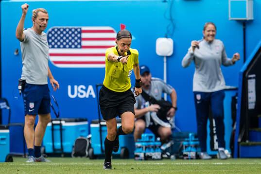 Referee Stephanie Frappart shows penalty