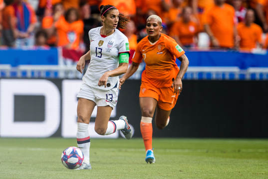 Alex Morgan of USA and Shanice Janice Van De Sanden of