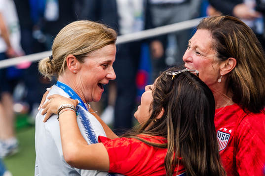 Jillian Ellis, head coach of USA celebrates